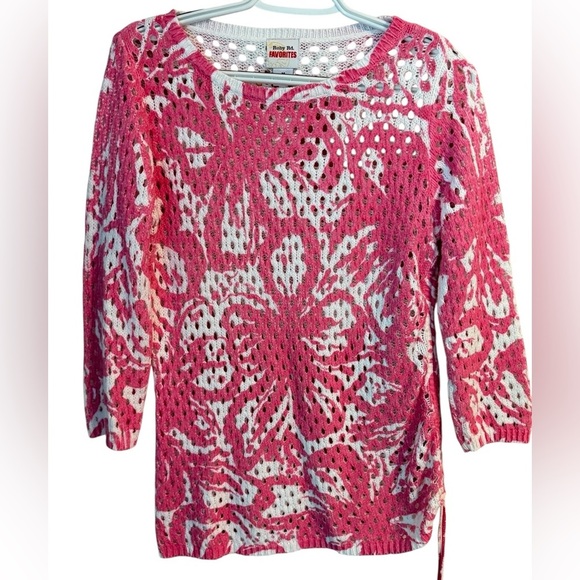 🌹Ruby Rd. Favorites Pink and White Floral Knit Sweater - Picture 1 of 5